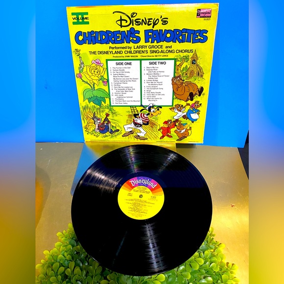 DISNEY’S VTG 1979 CHILDREN’S FAVORITES DISNEYLAND VINYL RECORD LP VOL II #1V8121 - Picture 5 of 16